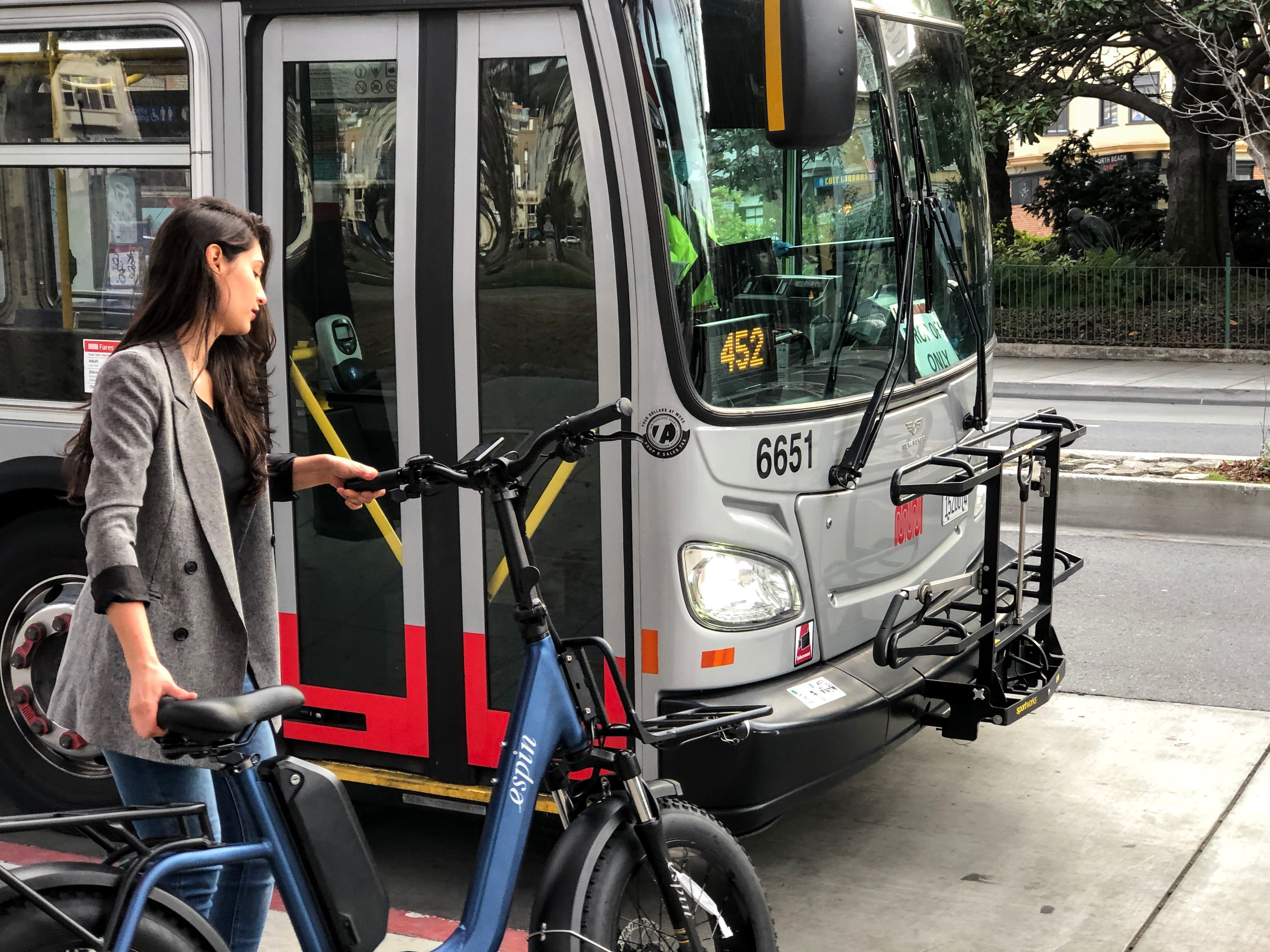 5 Great Reasons Why Commuters Should Consider an E-bike